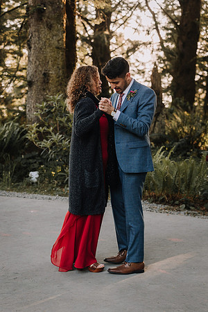 Jared-Ashley-Crooks-Point-Secret-Beach-Oregon-Wedding-86