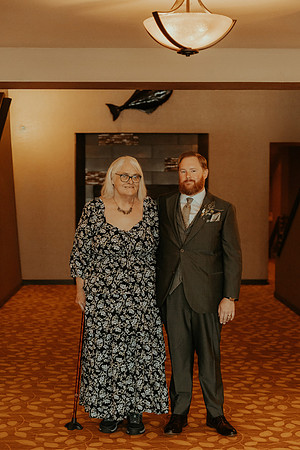 Jesse-Amalie-Hallmark-Inn-Newport-Oregon-Wedding-photos (124 of 375)