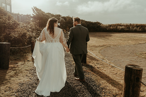 Jesse-Amalie-Hallmark-Inn-Newport-Oregon-Wedding-photos (209 of 375)