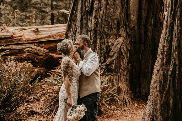 Lee-Tamara-Capella-By-the-Sea-Brookings-Redwoods-Elopement-Photos-Oregon (166 of 267)