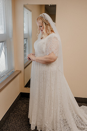 Marcus-Lori-Chinook-Winds-Seafood-Grille-Lincoln-City-Oregon-Wedding-Photos (39 of 477)