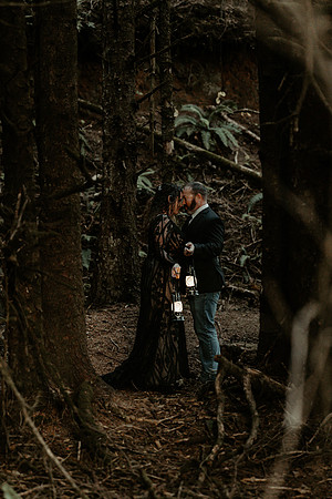 Jeremy-Stephanie-Heceta-Lighthouse-florence-oregon-Elopement (11 of 37)