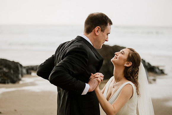 Alex-Danielle-Inn-Spanish-Head-Lincoln-City-oregon-wedding-0511