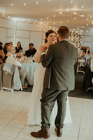 Jesse-Amalie-Hallmark-Inn-Newport-Oregon-Wedding-photos (302 of 375)