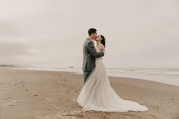 Henry-Skylynn-rockaway-beach-oregon-intimate-wedding-photos (191 of 283)