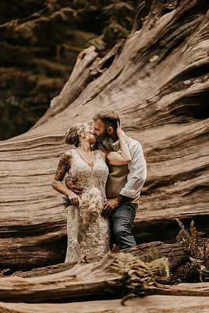Lee-Tamara-Capella-By-the-Sea-Brookings-Redwoods-Elopement-Photos-Oregon (257 of 267)