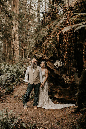 Lee-Tamara-Capella-By-the-Sea-Brookings-Redwoods-Elopement-Photos-Oregon (158 of 267)