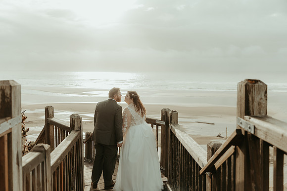Jesse-Amalie-Hallmark-Inn-Newport-Oregon-Wedding-photos (217 of 375)
