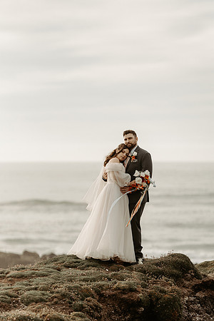 Evan-Julie-Adobe-Resort-Yachats-oregon-Wedding-Photos (10 of 29)