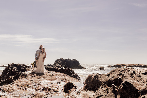 Ty-Sandy-lincoln-city-oregon-roads-end-elopement-photographer-0044