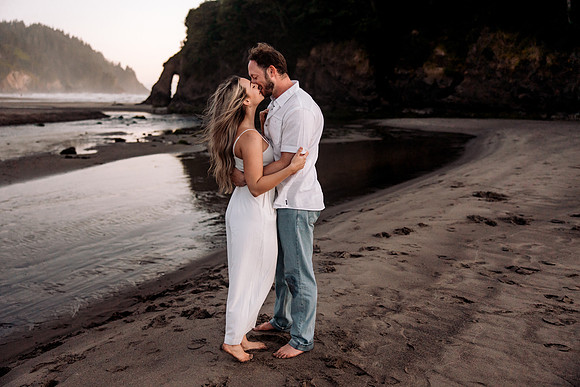 Kannon-Ashley-Surpise-Proposal-Rock-Neskowin-Oregon-Photos (86 of 94)
