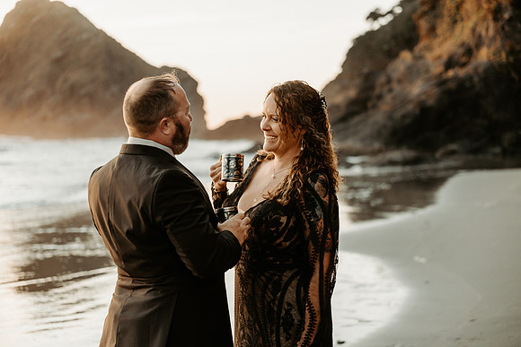 Jeremy-Stephanie-Heceta-Lighthouse-florence-oregon-Elopement (14 of 37)