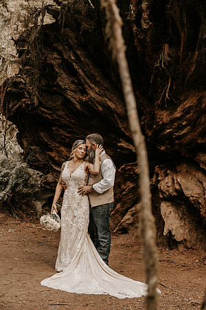 Lee-Tamara-Capella-By-the-Sea-Brookings-Redwoods-Elopement-Photos-Oregon (135 of 267)