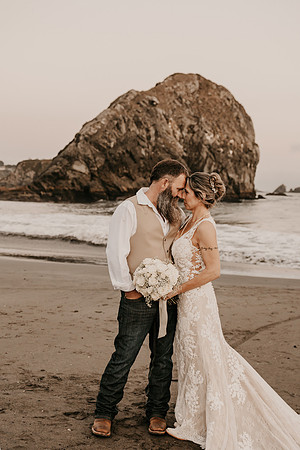 Lee-Tamara-Capella-By-the-Sea-Brookings-Redwoods-Elopement-Photos-Oregon (228 of 267)
