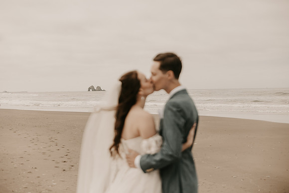 Henry-Skylynn-rockaway-beach-oregon-intimate-wedding-photos (178 of 283)