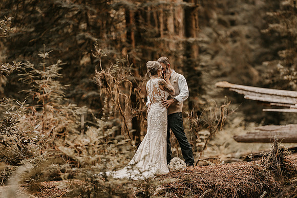 Lee-Tamara-Capella-By-the-Sea-Brookings-Redwoods-Elopement-Photos-Oregon (263 of 267)