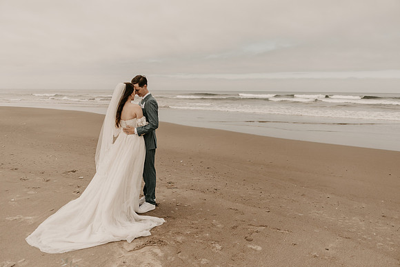 Henry-Skylynn-rockaway-beach-oregon-intimate-wedding-photos (185 of 283)