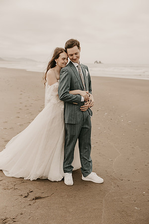 Henry-Skylynn-rockaway-beach-oregon-intimate-wedding-photos (230 of 283)
