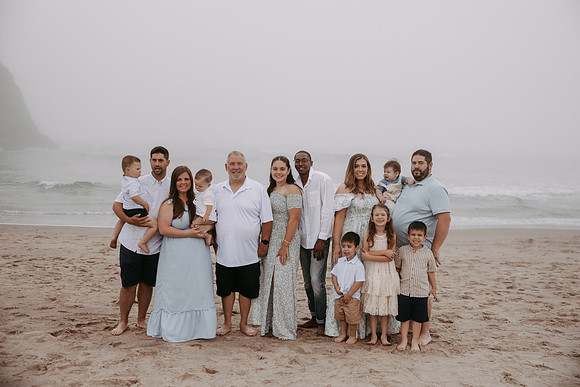 Family-Photos-2024-Lincoln-City-Oregon--2