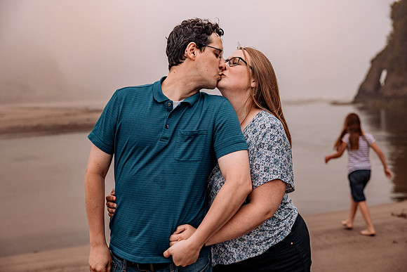 Debra-Proposal-Rock-Oregon-Family-Photos-2022 (27 of 50)