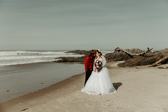Ellyn-Clayton-Inn-at-Spanish-Head-Wedding (159 of 254)