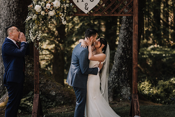 Jared-Ashley-Crooks-Point-Secret-Beach-Oregon-Wedding-42