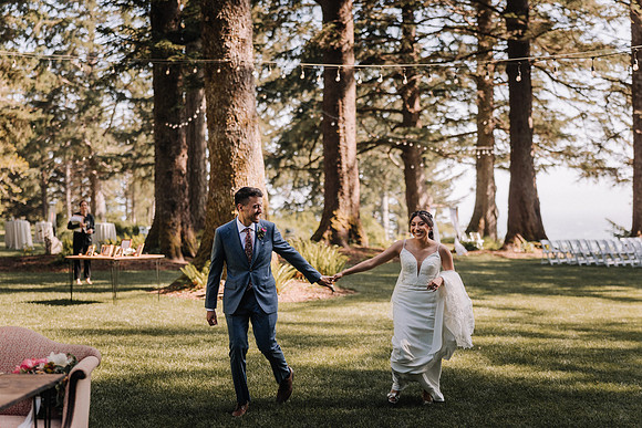 Jared-Ashley-Crooks-Point-Secret-Beach-Oregon-Wedding-22