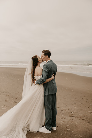 Henry-Skylynn-rockaway-beach-oregon-intimate-wedding-photos (177 of 283)