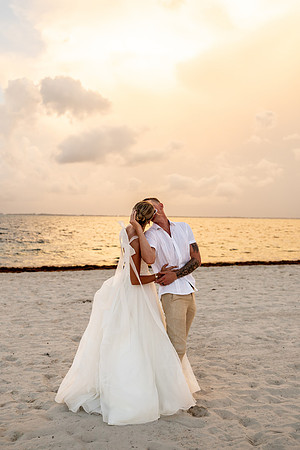 Andrew-Whitney-Cancun-Wedding-photos (293 of 536)