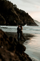 Jeremy-Stephanie-Heceta-Lighthouse-florence-oregon-Elopement (31 of 37)