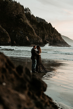 Jeremy-Stephanie-Heceta-Lighthouse-florence-oregon-Elopement (31 of 37)
