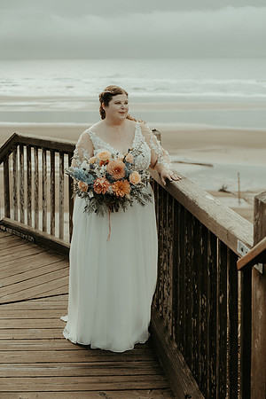 Jesse-Amalie-Hallmark-Inn-Newport-Oregon-Wedding-photos (228 of 375)