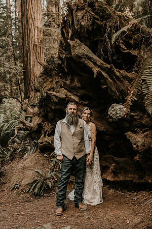 Lee-Tamara-Capella-By-the-Sea-Brookings-Redwoods-Elopement-Photos-Oregon (157 of 267)