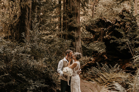 Lee-Tamara-Capella-By-the-Sea-Brookings-Redwoods-Elopement-Photos-Oregon (137 of 267)