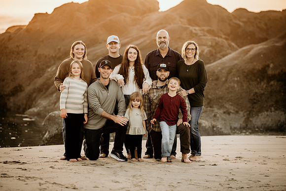 Angela-Family Photos 2026 (10 of 60)