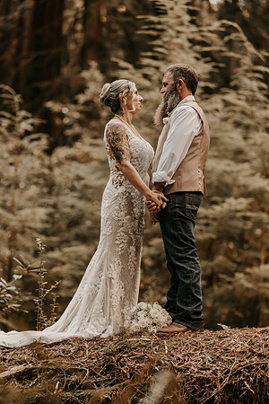 Lee-Tamara-Capella-By-the-Sea-Brookings-Redwoods-Elopement-Photos-Oregon (264 of 267)