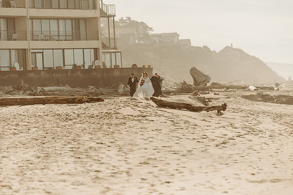 Ellyn-Clayton-Inn-at-Spanish-Head-Wedding (24 of 254)