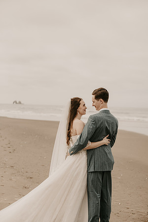 Henry-Skylynn-rockaway-beach-oregon-intimate-wedding-photos (171 of 283)