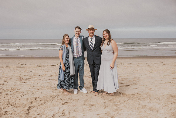 Henry-Skylynn-Rockaway-beach-Oregon-Elopement-Photos (123 of 282)