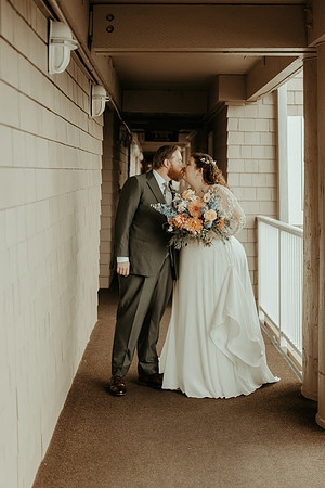 Jesse-Amalie-Hallmark-Inn-Newport-Oregon-Wedding-photos (154 of 375)