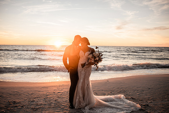 Bennett-Tamra-Sunset-Beach-House-Wedding-Saint-Peterburg-Florida-2021-8294