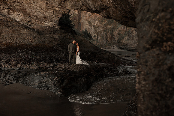 Gray-Ericka-Brookings-elopement-300 (1)