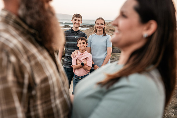 Cape-Kiwanda-Oregon-Family-Photos-2025 (60 of 65)