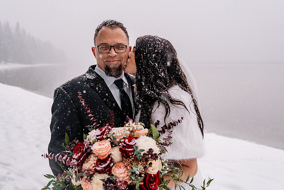 Tyler-Brittani-Lake-Priest-Idaho-Winter-Snow-Wedding-2021-03923