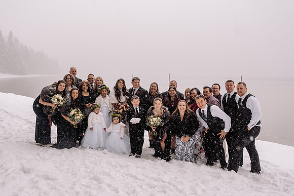 Tyler-Brittani-Lake-Priest-Idaho-Winter-Snow-Wedding-2021-03869