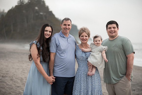 Marybeth-Neskowin-Oregon-Family-Photos-2025 (8 of 78)