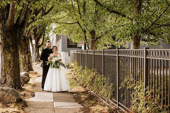 Jack-Talyn-Easton-Broad-Portland-Oregon-Wedding-5635-300