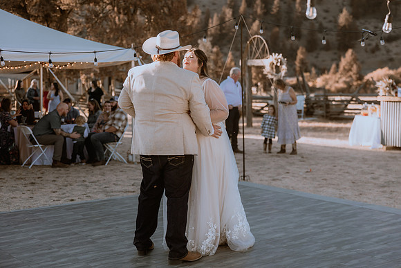 DYLAN-CLAIRE-WEDDING-reception-59