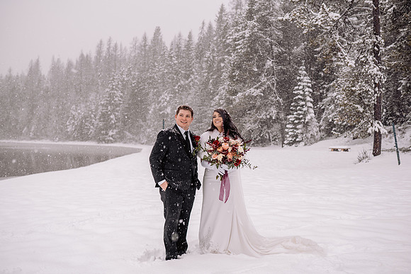 Tyler-Brittani-Lake-Priest-Idaho-Winter-Snow-Wedding-2021-03334