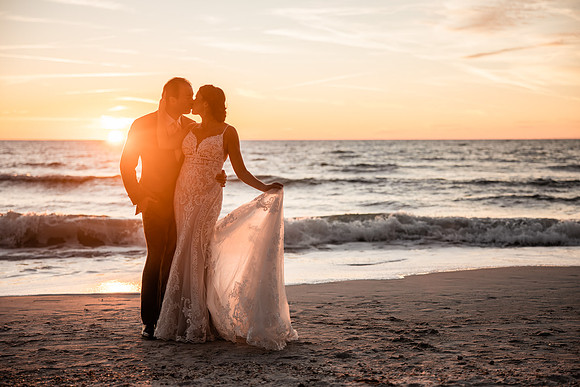 Bennett-Tamra-Sunset-Beach-House-Wedding-Saint-Peterburg-Florida-2021-8335